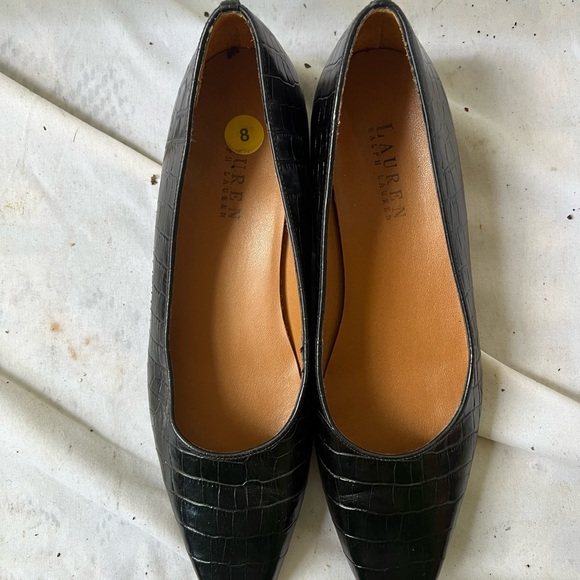 Ralph Lauren Black Leather Flats - Picture 5 of 9